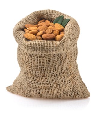 beyaz izole ceviz badem