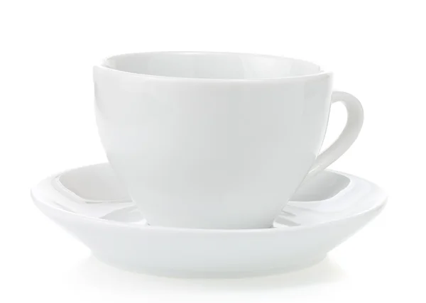 Lege keramische cup op wit — Stockfoto