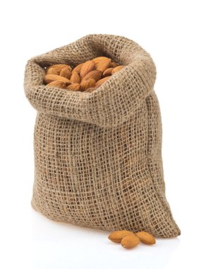 beyaz izole ceviz badem