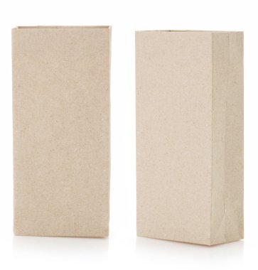 Beyaz üzerine kağıt torba.