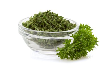 kase kurutulmuş maydanoz