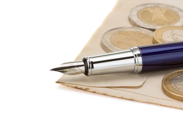 Pen at paper — Stock Photo, Image