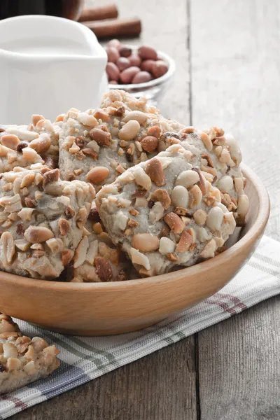 Zoete koekjes op hout — Stockfoto