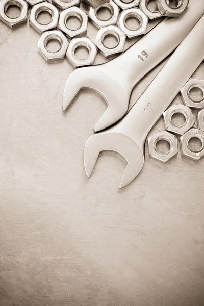 Wrench and nut — Stock Photo, Image