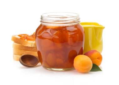 beyaz zemin üzerine kayısı