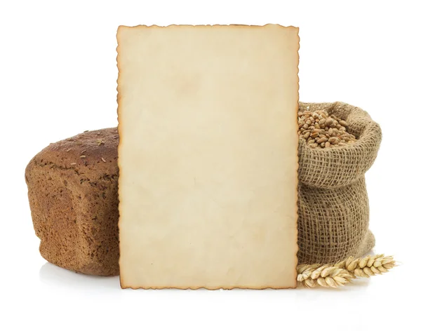 Świeży chleb na białym — Zdjęcie stockowe