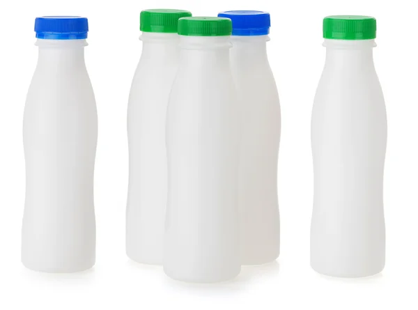 Plastová láhev na bílém pozadí — Stock fotografie