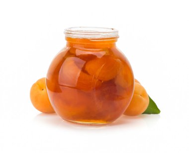 beyaz zemin üzerine kayısı