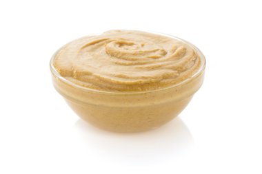 kase üzerinde beyaz hardal sosu