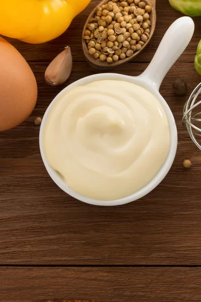 Salsa de mayonesa en bowl —  Fotos de Stock
