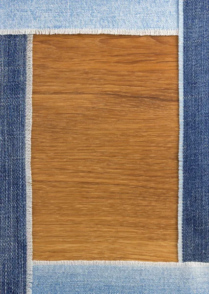木材にジーンズのストリップ — ストック写真