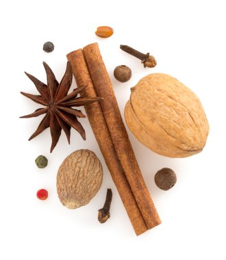 Tarçın, anason star ve baharatlar