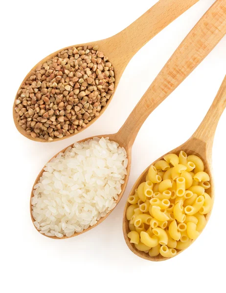 Arroz, macarrão e trigo sarraceno em colher — Fotografia de Stock