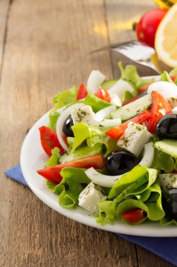 plaka Yunan salatası