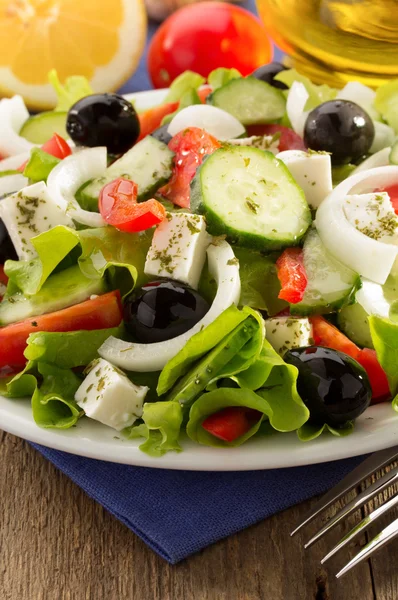 Greek salad in plate — Stock Photo, Image