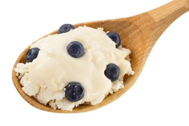 süzme peynir ve krem