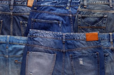 Kot pantolonun arka plan dokusu. Kot yığını