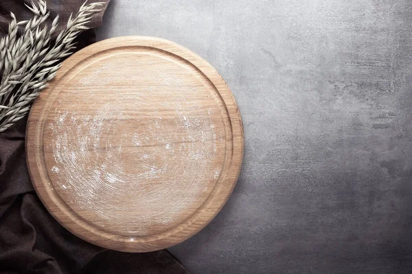 Snijplank Strooisel Van Bloem Poeder Stenen Achtergrond Bovenste Tafel Houten — Stockfoto