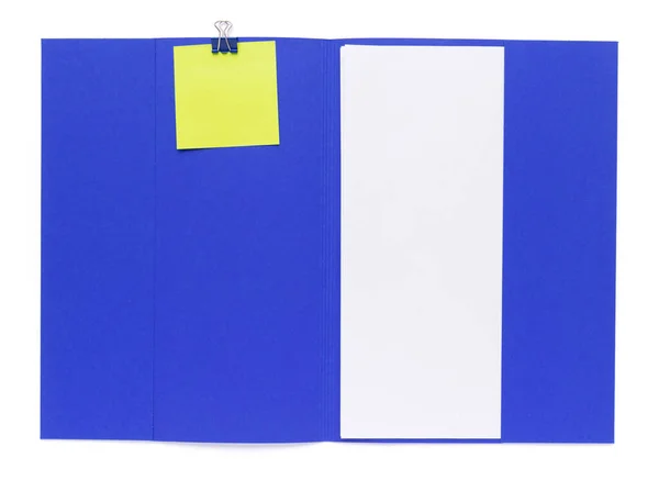 白い背景に隔離された紙のフォルダと空のシート — ストック写真