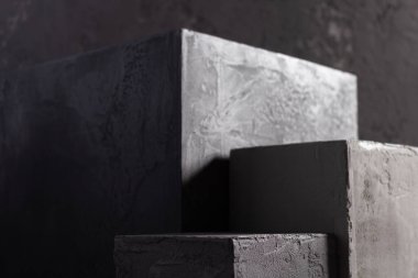 Soyut arkaplan dokusu olarak beton küp ya da inşaat tuğlası. Sanat veya inşaat bloğu kavramı