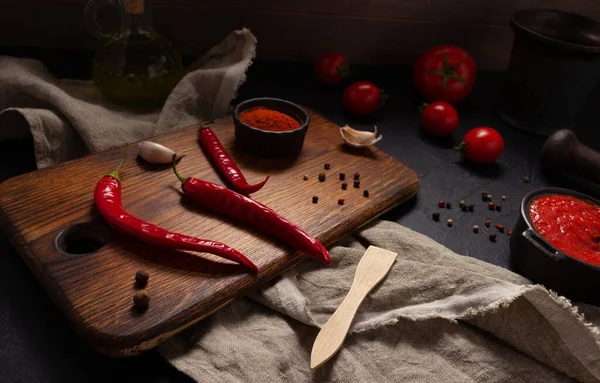 Холодний Перець Інгредієнт Томатного Соусу Домашньої Кухні Столі Чилі Концепція — стокове фото