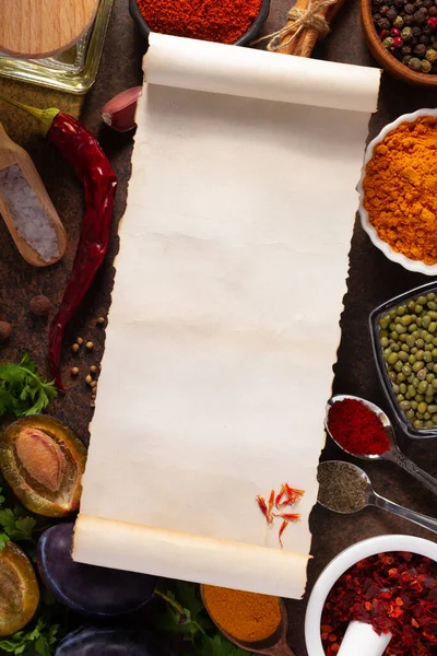 Variété Épices Herbes Avec Papier Livre Cuisine Sur Fond Table — Photo