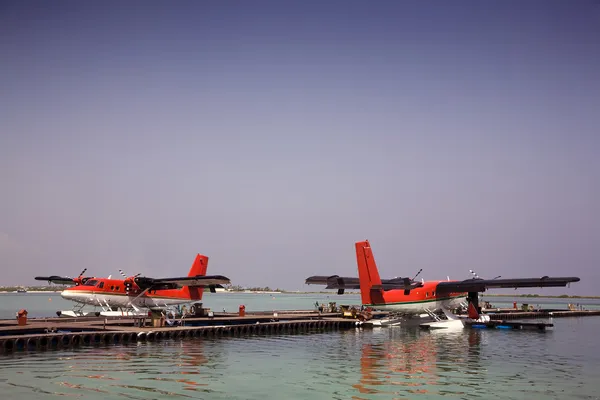 Seaplanes at pier — Stock Photo, Image