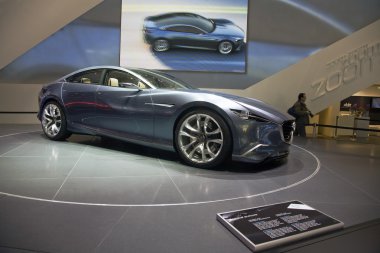 Mazda shinari konsept otomobil