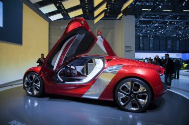 Renault dezir kavramı z24 coupe