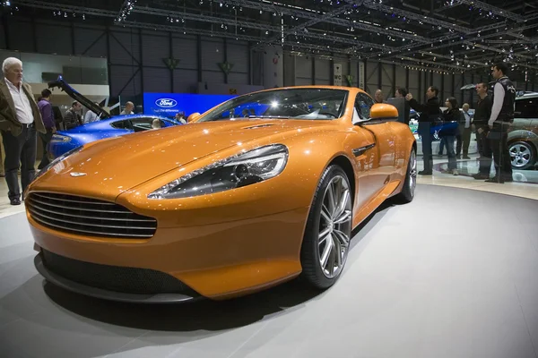 Вираж Aston Martin — стоковое фото