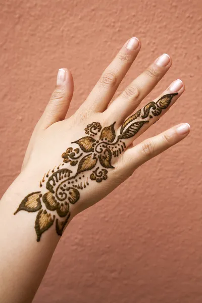 Henna Dövmesi