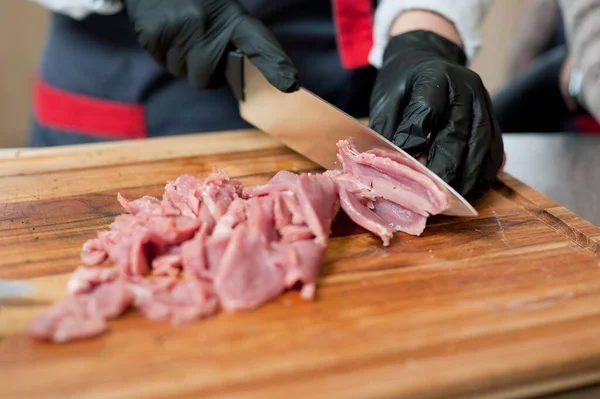 Cook Cuts Meatloaf — Foto de Stock