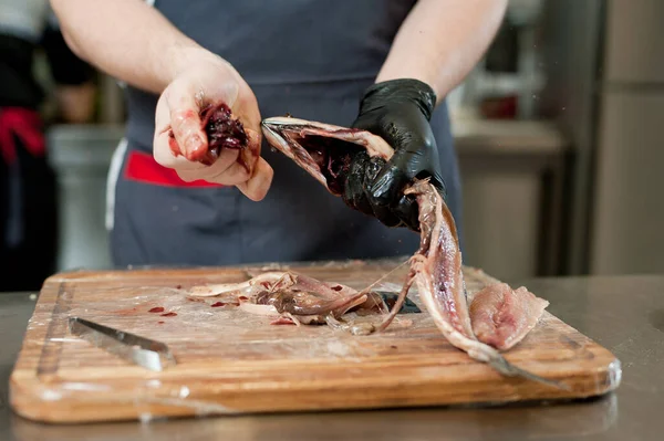 Cook Separates Fillet Fish Clears Bones Mackerel Fillets — Foto de Stock