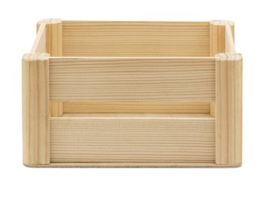 Ürünleri saklamak ve taşımak için beyaz izole bir zemin üzerinde tahta kutu