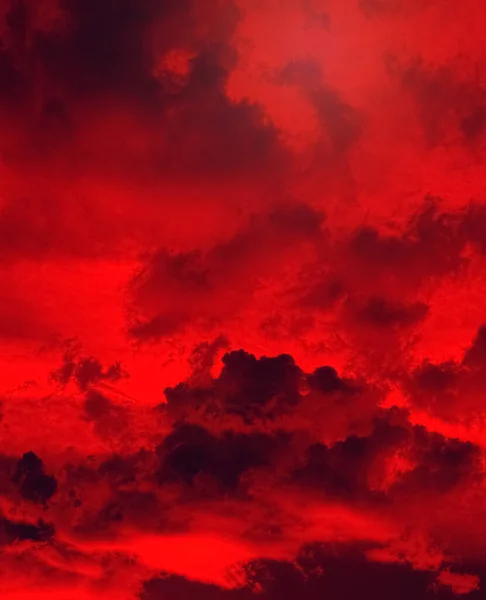Surreal Sky Red Black Clouds Thunderstorm — Foto de Stock