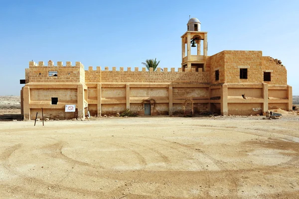 Poutníky ve Svaté zemi - qasr el yahud křestní místo — Stock fotografie