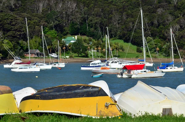 Barcos de vela amarre —  Fotos de Stock