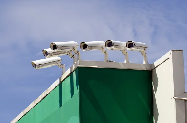 Surveillance cameras on a roof — Stock Photo, Image