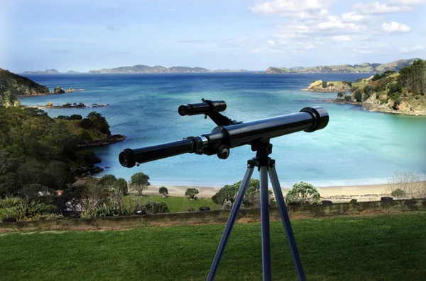 Telescope pointing at the sea — Stock Photo, Image