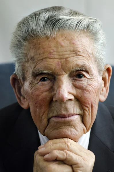 Portrait of happy old man — Stock Photo, Image