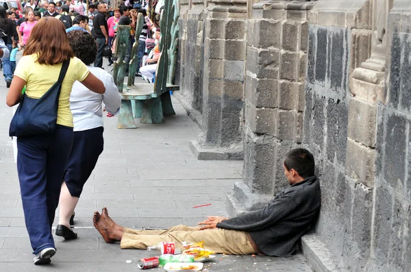 Fattigdom och arbetslöshet i mexico city — Stockfoto