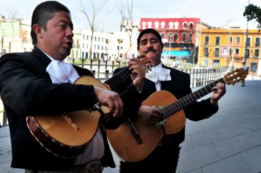 Mariachi.