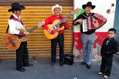 Mariachi.