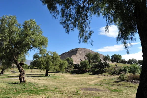 Pyramids of Teotihuacan — Stock Photo, Image