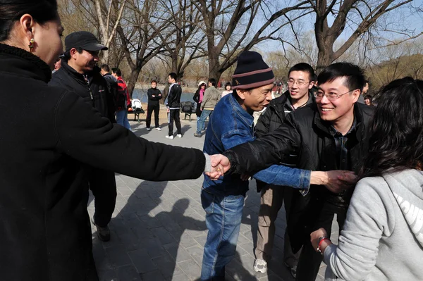 Encontro de solteiros chineses maciços em Pequim China — Fotografia de Stock