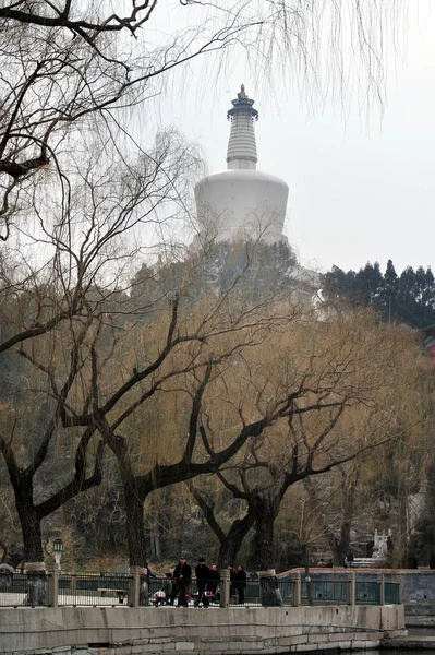 The Temple of the white Pagoda in Beijing China — Stock Photo, Image