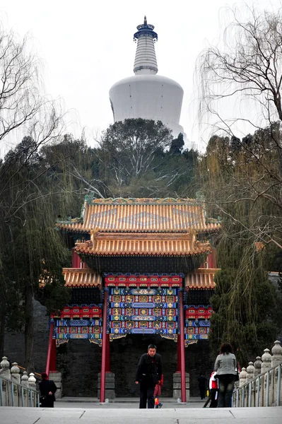 The Temple of the white Pagoda in Beijing China — Stock Photo, Image