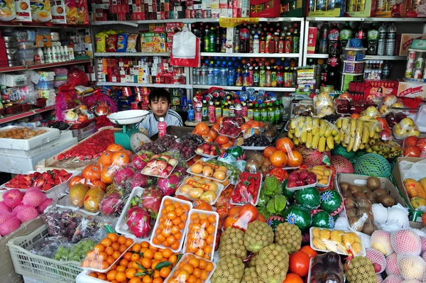 中国でのショッピング食料品 — ストック写真