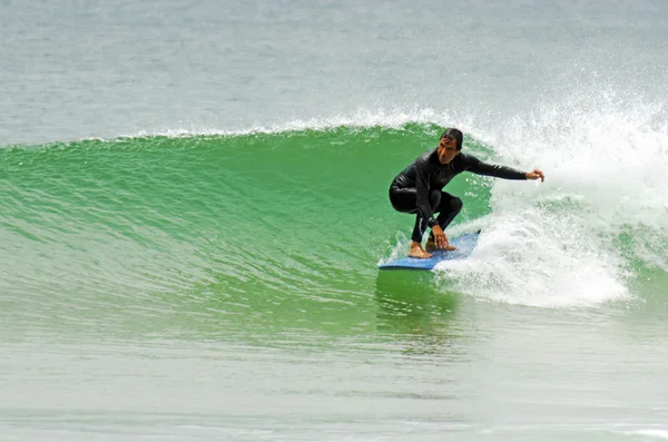 Old man wave surfing — Stock Photo, Image