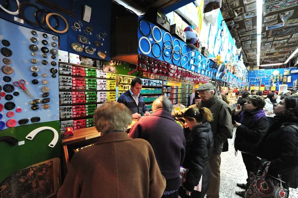 Tailoring materials suppliers shop in Madrid Spain — Stock Photo, Image